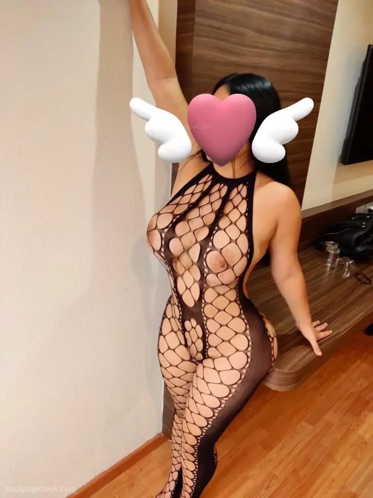 Beautiful Latinas available 24/7 Incall Text or call, love, I'm waiting