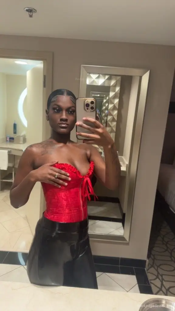 Juicy Wet Chocolate