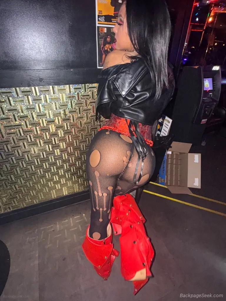 Sexy & Petite , Independent & 100% Real Come see what I can do for you