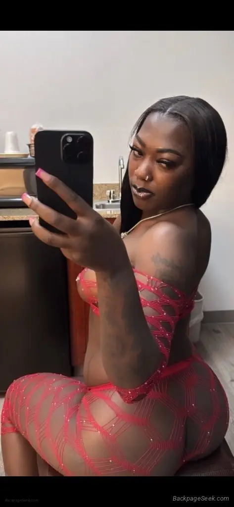 IN AND OUT!! SEx with ME so AMAZING!! i love to Fuck! and i look good