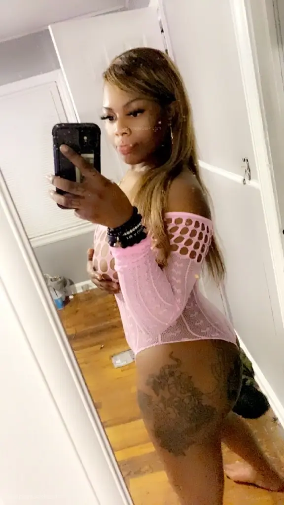 come party wit tay hefner in Columbus – Women Seeking Men photo 2