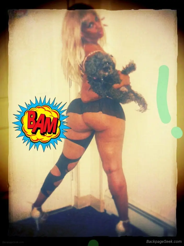 The Cougar with the SUPERBOOTY