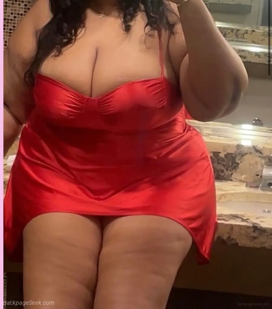 BIG TITTIE PRETTY FEET PLUS SIZE BBW THROAT GOAT in Columbus – Women Seeking Men photo 4