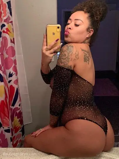 FEMDOMFINDOM PEGGING DICK RATE FEET PICSWORSHIP FACETIME in Columbus – Women Seeking Men photo 2