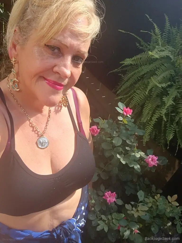 AVAILABLE FOR HOT OIL MASSAGE in Columbus – Women Seeking Men photo 2