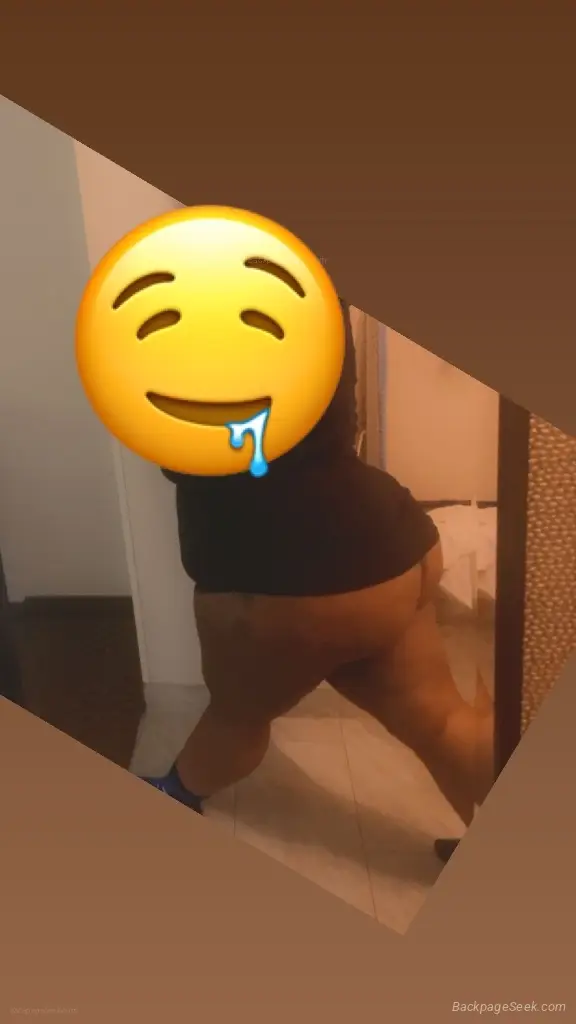 hey fellas lets make today great with miss throw it back que... in Columbus – Women Seeking Men photo 6