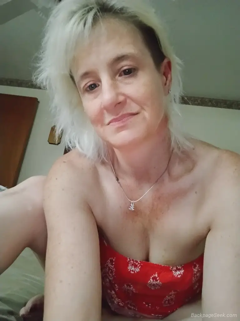 Mlf Blonde spinner Bombshell in Columbus – Women Seeking Men photo 2
