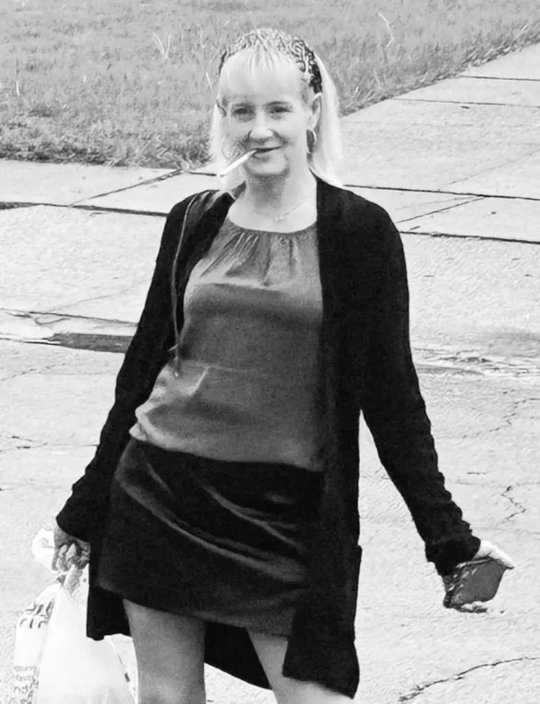 Mlf Blonde spinner Bombshell in Columbus – Women Seeking Men photo 6