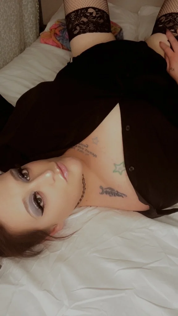 Thank Goodness Its Fuck Me Friday in Columbus – Women Seeking Men photo 5