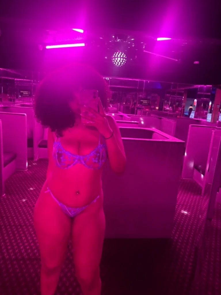 INCALL AVAILABLE 120 HH SPECIAL NOW