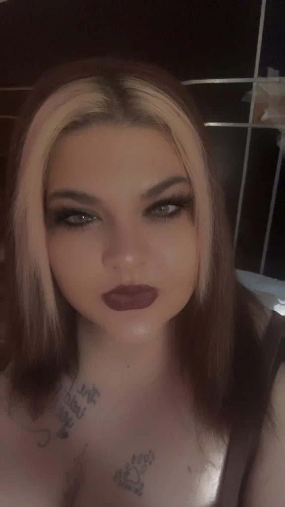 LETS PLAY in Columbus – Women Seeking Men photo 2