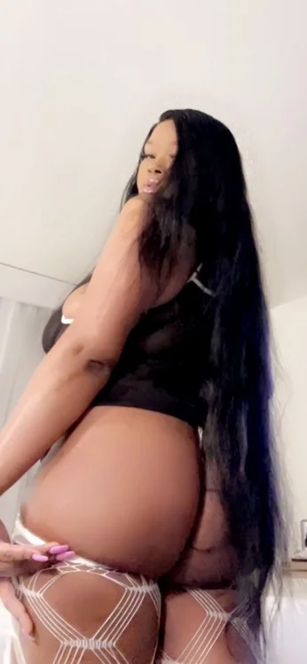 SWEET PeTite Treat Here For A Short Time Not A Long Time