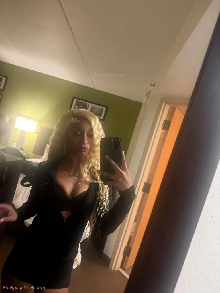 Wood Comfort I'm Back Incall Out & Ft show