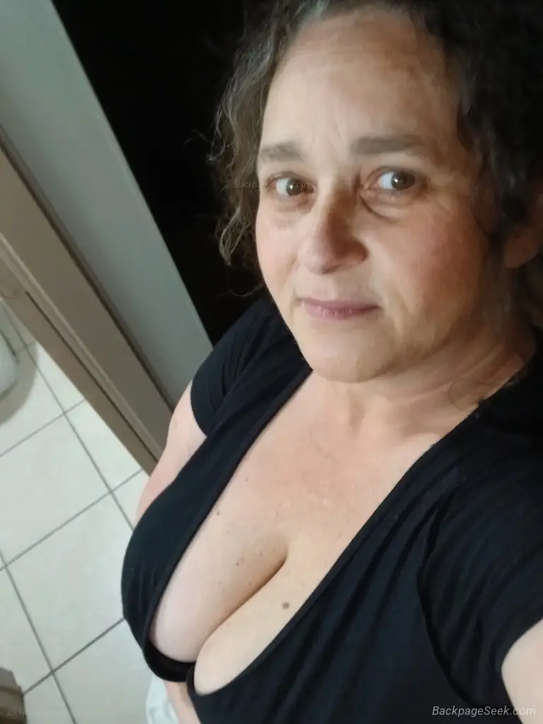 smoking hot Samantha in Dallas – Women Seeking Men photo 2