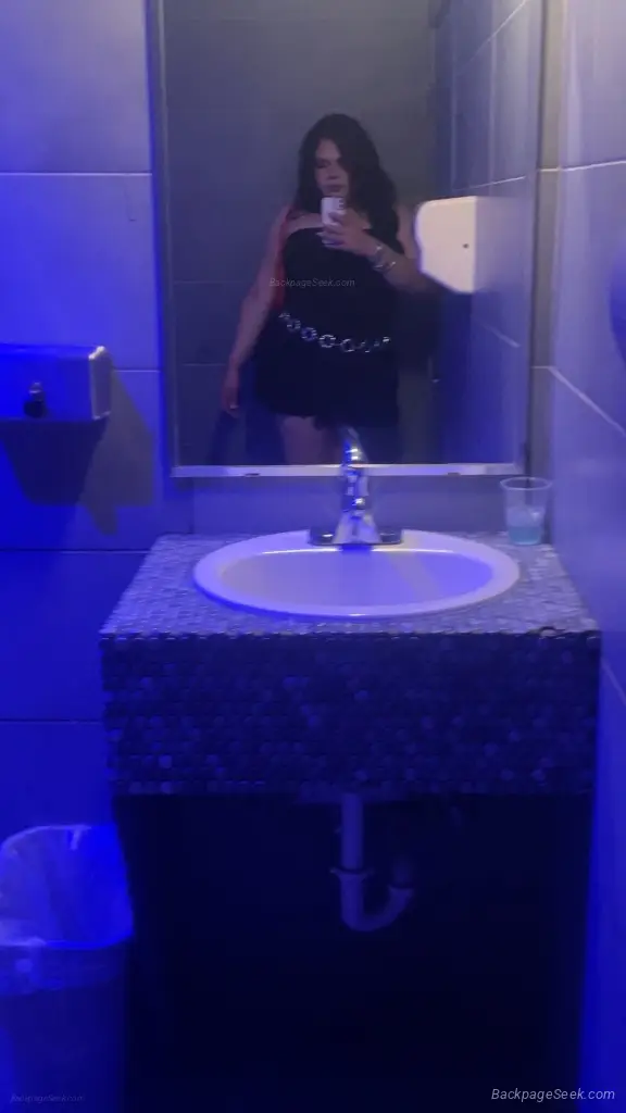 Love to suck make me feel every inch down my throat GORDITA... in Dallas – Women Seeking Men photo 4