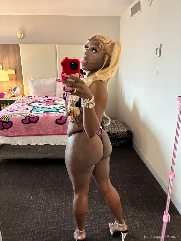 tight creamy funsize pink pussy in Dallas – Women Seeking Men photo 5
