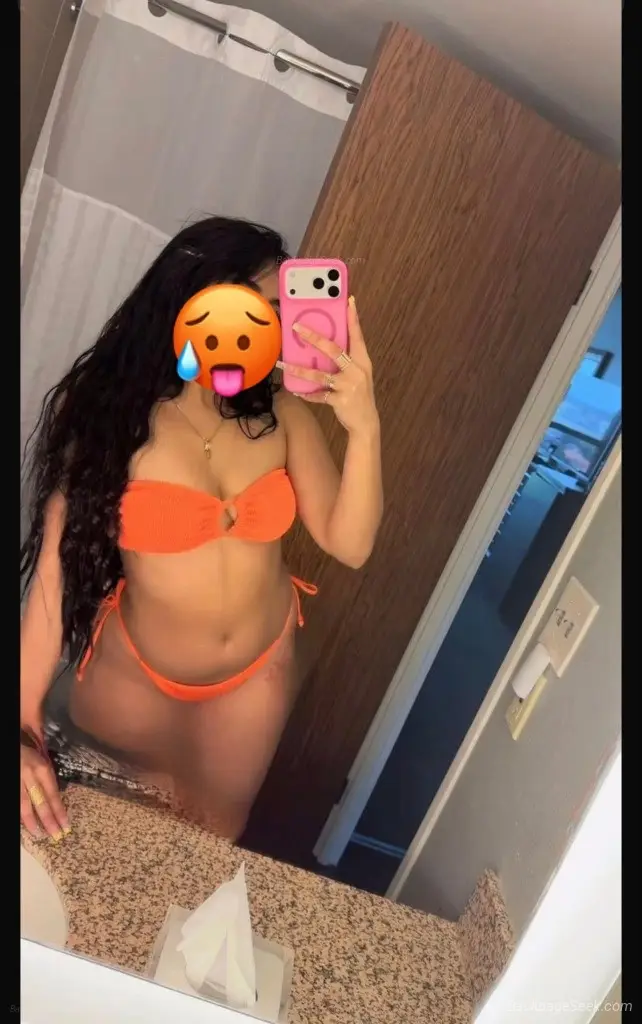 Rubi in Dallas – Women Seeking Men photo 2