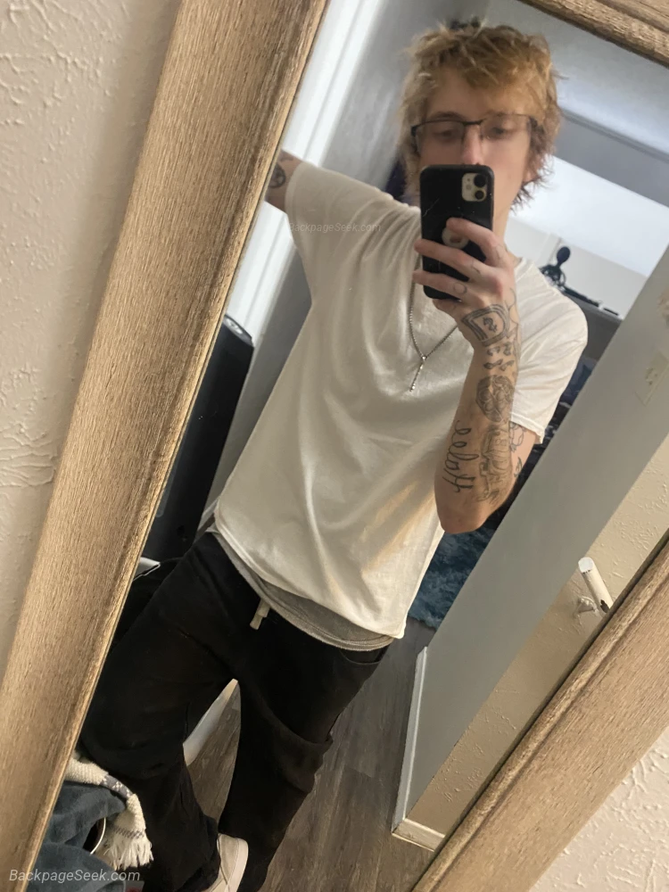 Available Now Tall Tattooed Fit White Male Companion in Dallas – Massage & Bodywork photo 2