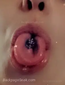 HOW MANY LICKS DOES IT TAKE TOGET YO THE CENTER OF UR LOLIPO... in Dallas – Women Seeking Men photo 2