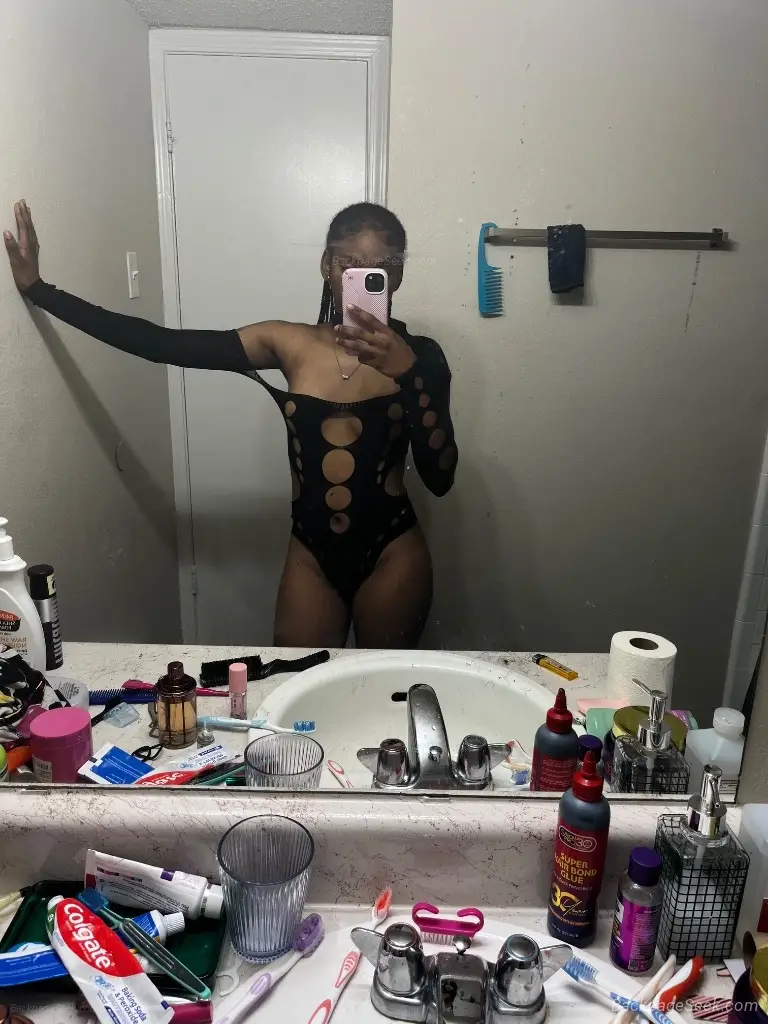 hey im tink no police no cops no pimp come taste this yummy... in Dallas – Women Seeking Men photo 5