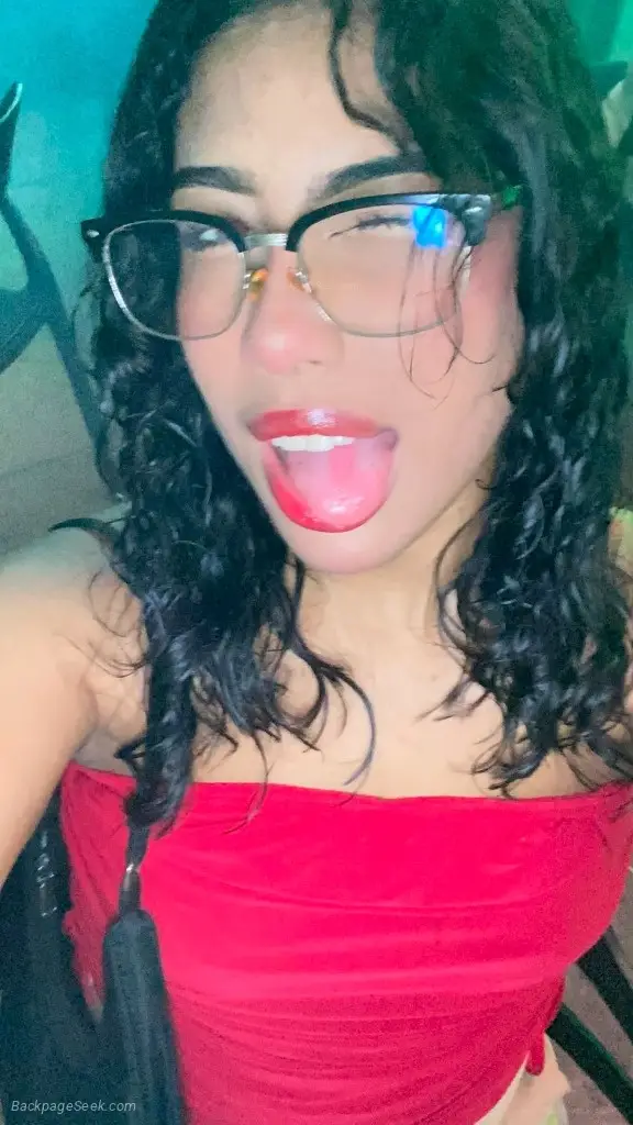 Hola cario buscas a dnde divertirte comuncate conmigo para que la pasemos