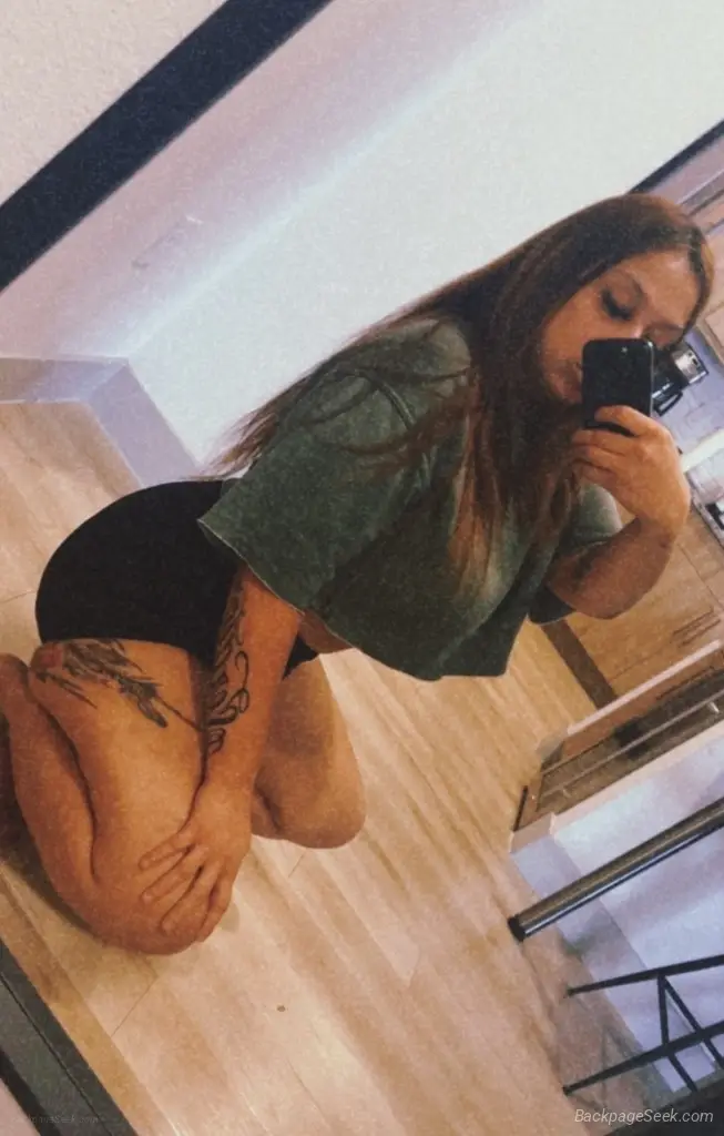 SEXY Latina Call me now baby