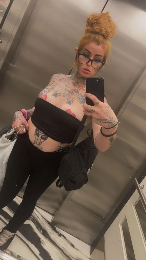 Flamingo babyy Lets playing the gagging game on yur c baby s... in Dayton – Women Seeking Men photo 5