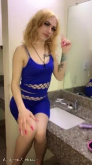 HEY HONEY I do smoke drink and love to party Available NOW f... in Dayton – Women Seeking Men photo 2