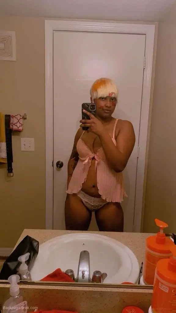 pretty brown slim thick in Daytona – Women Seeking Men photo 2