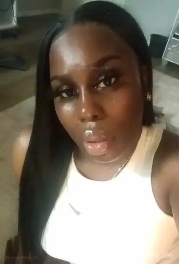 NEED THAT DICK ATE OFF THE BONE GLORYHOLE AVAILABLE