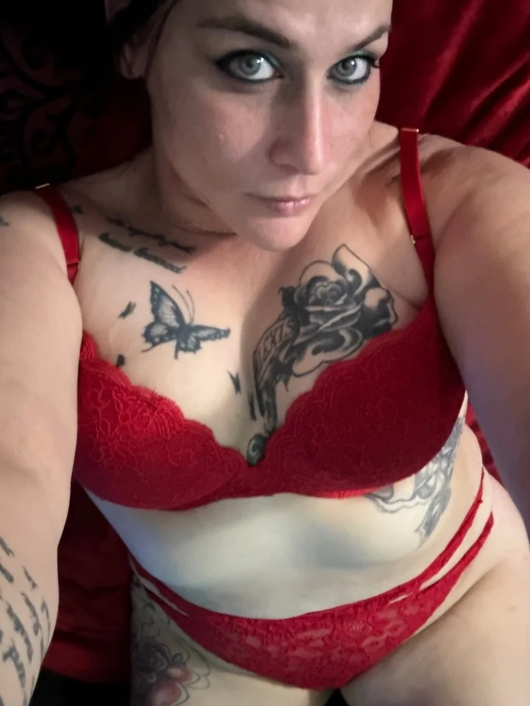 Available 24/7 Message me for Nightly Special Cum Relax with me