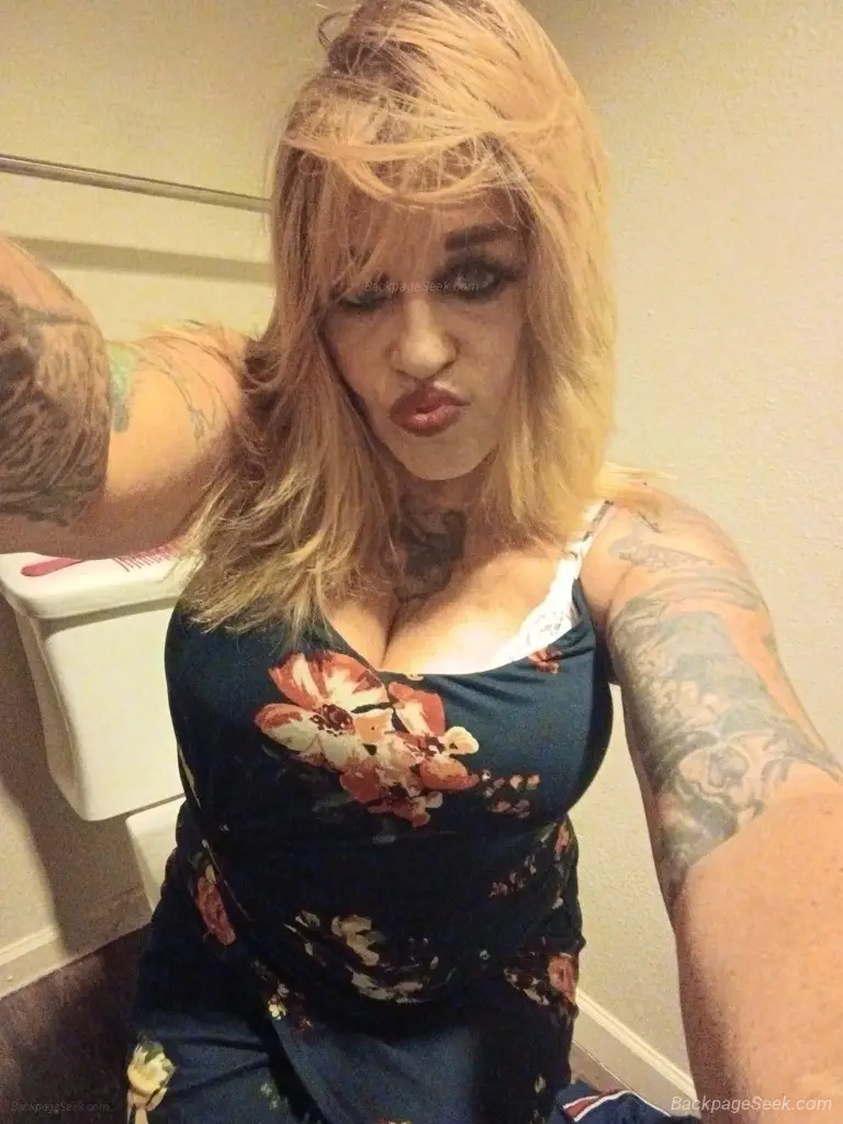 sexy mature califorina girl xoxo in Denver – Women Seeking Men photo 3