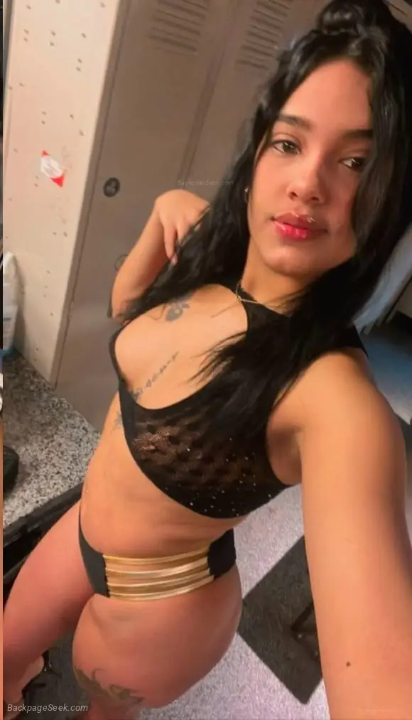 chica sexy nueva en la ciudad todo con condonescribeme si es... in Denver – Women Seeking Men photo 3
