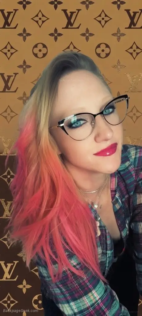 NEW IN TOWN INDEPENDENT BLONDE HAIR BLUE EYED BADDIE WITH A in Denver – Women Seeking Men photo 2