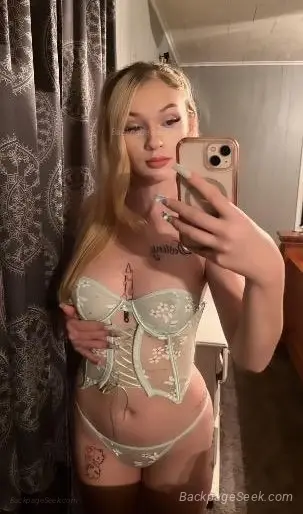A Queen Who Knows How To Treat Her King Cum Spend Some Time... in Des Moines – Women Seeking Men photo 3