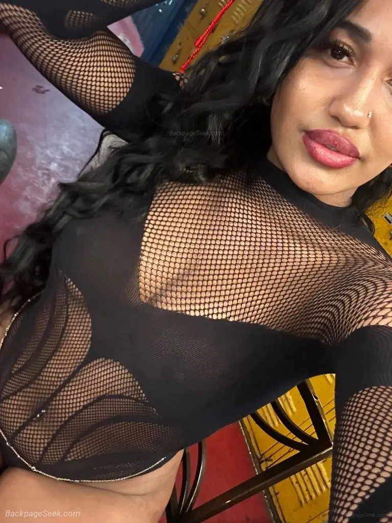 latina pelinegra