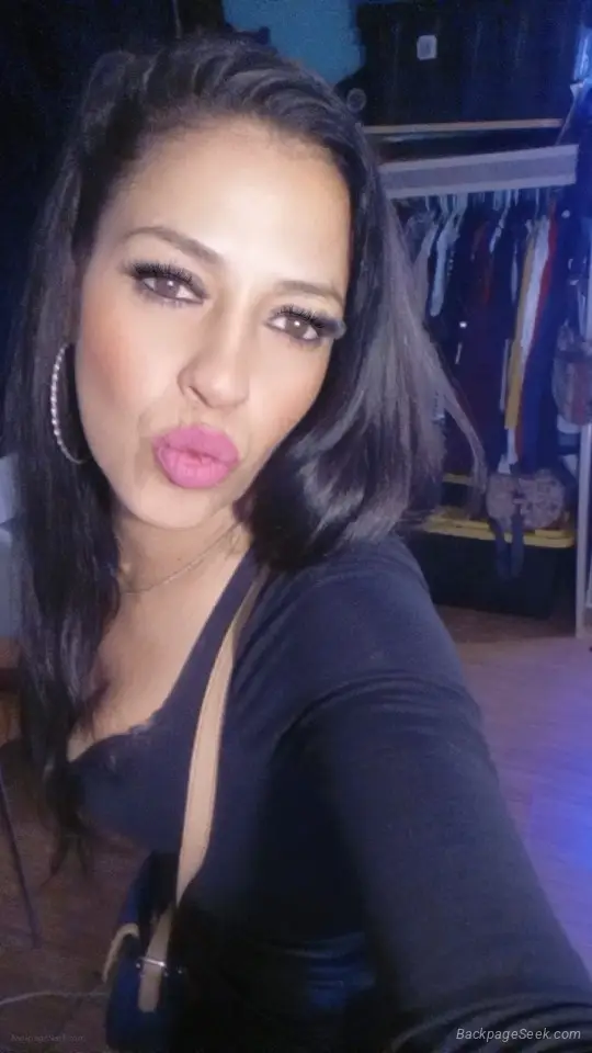 Beautiful Latina waiting to make all your fanta especia desi... in Des Moines – Women Seeking Men photo 6