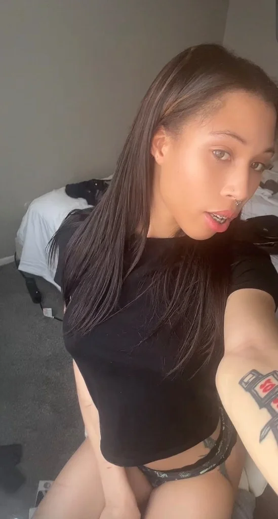 discreet ts for hire