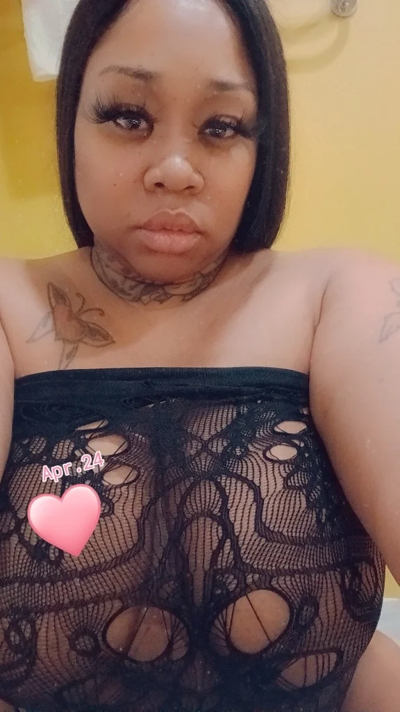 INCALLSOUTCALLS PLEASE READ BEFORE CONTACTING ZO LOVES IT RO... in Detroit – Women Seeking Men photo 4