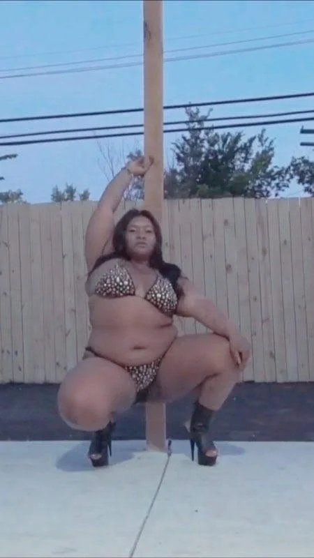 A _Y Y BBW t T WithSkiLLz OF A