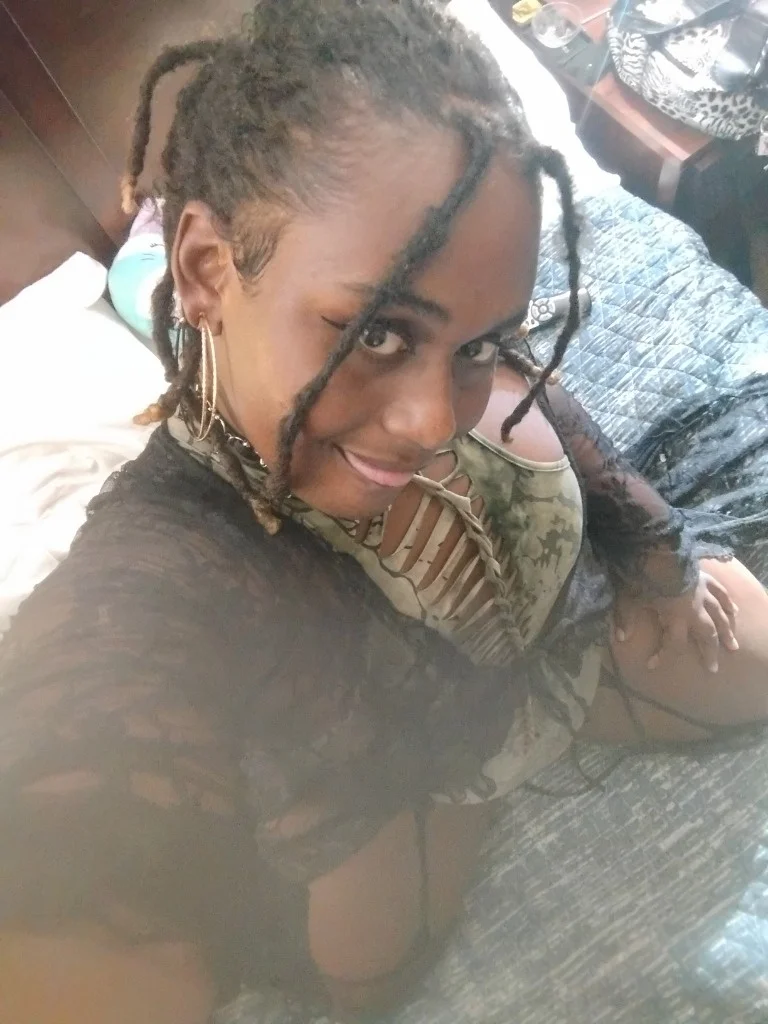 Hosting In Calls Best Head of Yo LifeYour Nasty Slutty Submi... in Detroit – Women Seeking Men photo 5