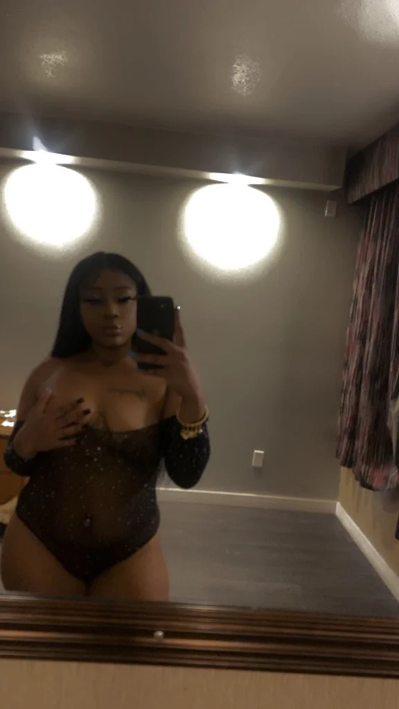 THROAT GODDESS OUTCALLS AND CARDATES ONLY BABY in Detroit – Women Seeking Men photo 2