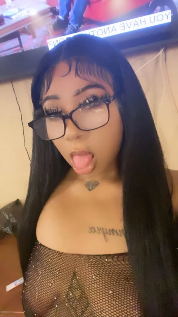 THROAT GODDESS OUTCALLS AND CARDATES ONLY BABY in Detroit – Women Seeking Men photo 6