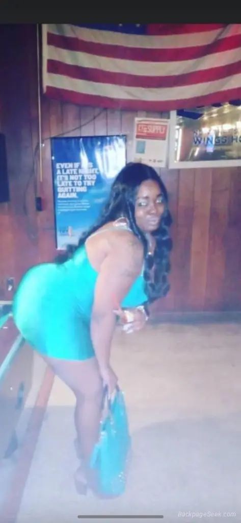 Hey Kings im Queen looking for excitement and ready to fulfi... in Detroit – Women Seeking Men photo 6