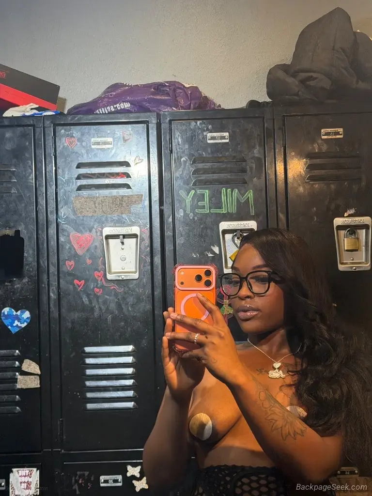 COME SEE ABOUT ME DADDY in Detroit – Women Seeking Men photo 5