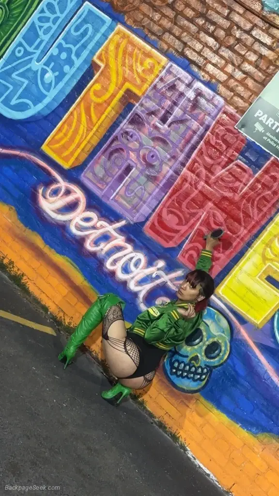 DETROIT AVAILABLE NOW INCALLOUTCALL ANYWHERE PULL MY PANTIES... in Detroit – Women Seeking Men photo 5