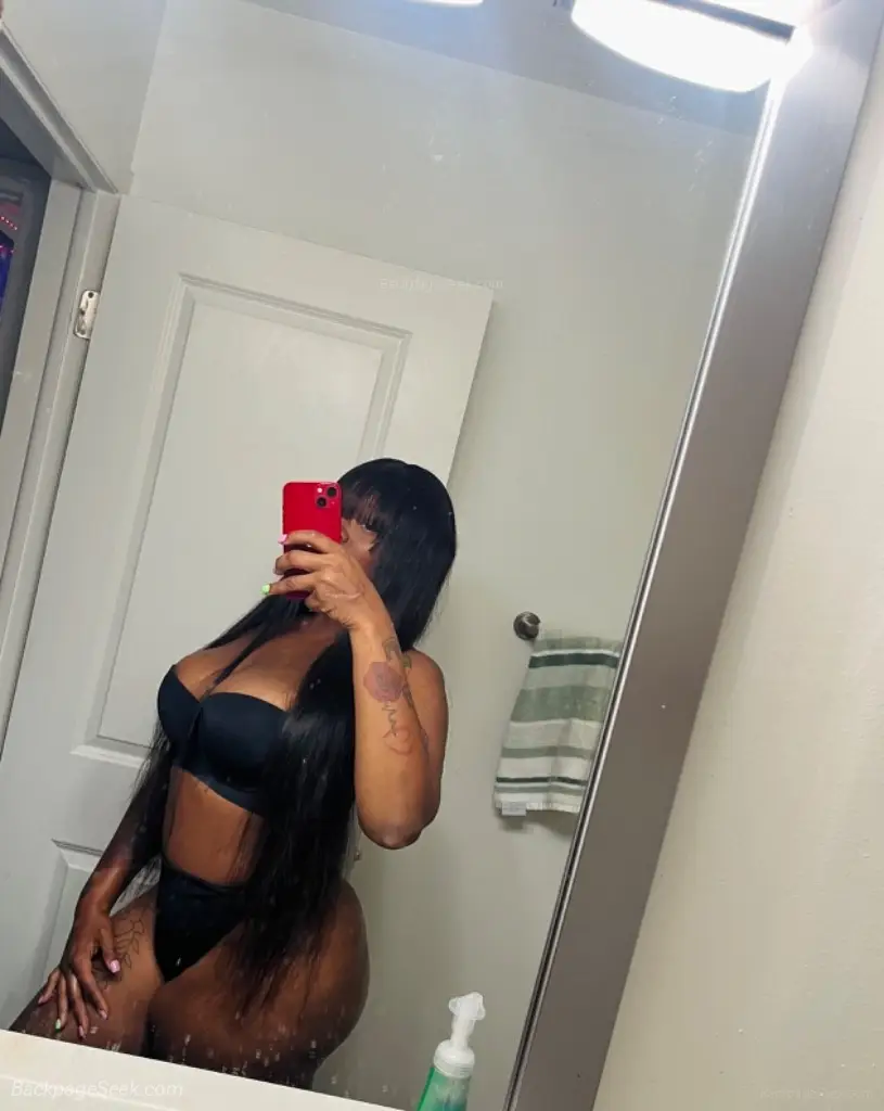 come play with coco in Detroit – Women Seeking Men photo 3