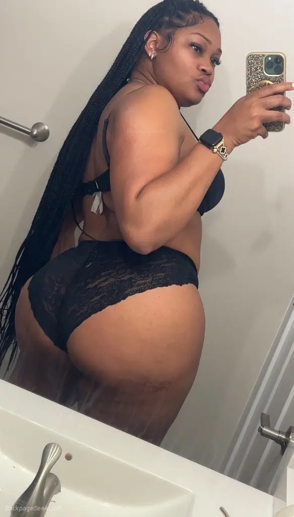 squirting big booty 6'2 stallion in Detroit – Women Seeking Men photo 3