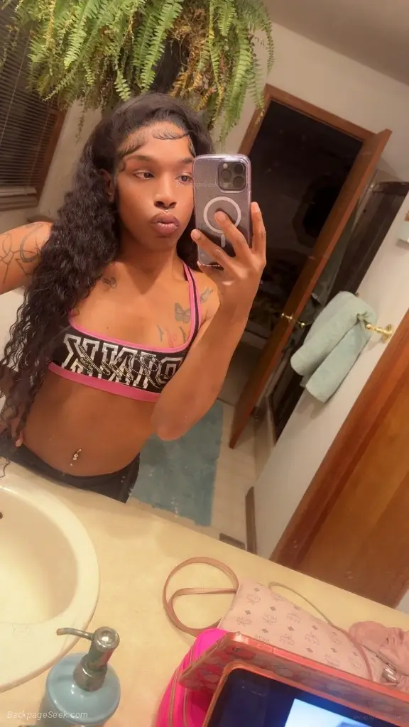 TS DREAM in Detroit – Women Seeking Men photo 2
