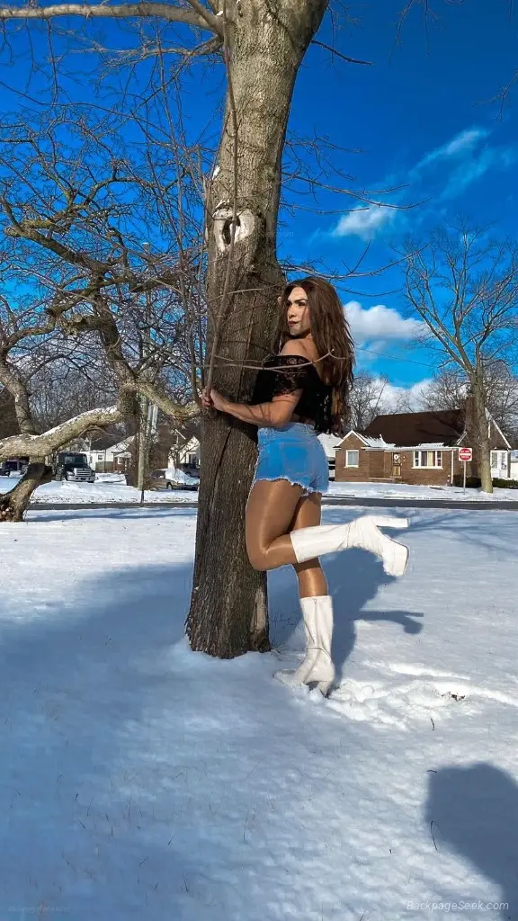 Jessica BigDick Available Now in Detroit – Women Seeking Men photo 4